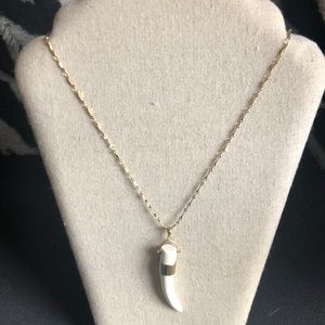 Stella & Dot Sahara Pendant Necklace